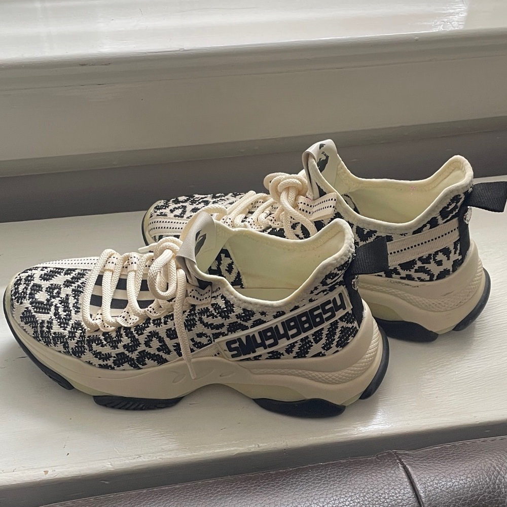 Steve Madden Black and Cream Patterned Sneakers